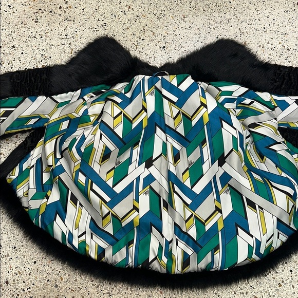 CeLeste by Bibhu black white faux fur cape poncho m medium - Picture 5 of 8